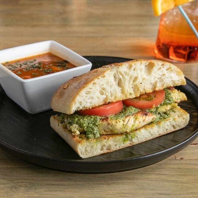 Pesto Pollo.